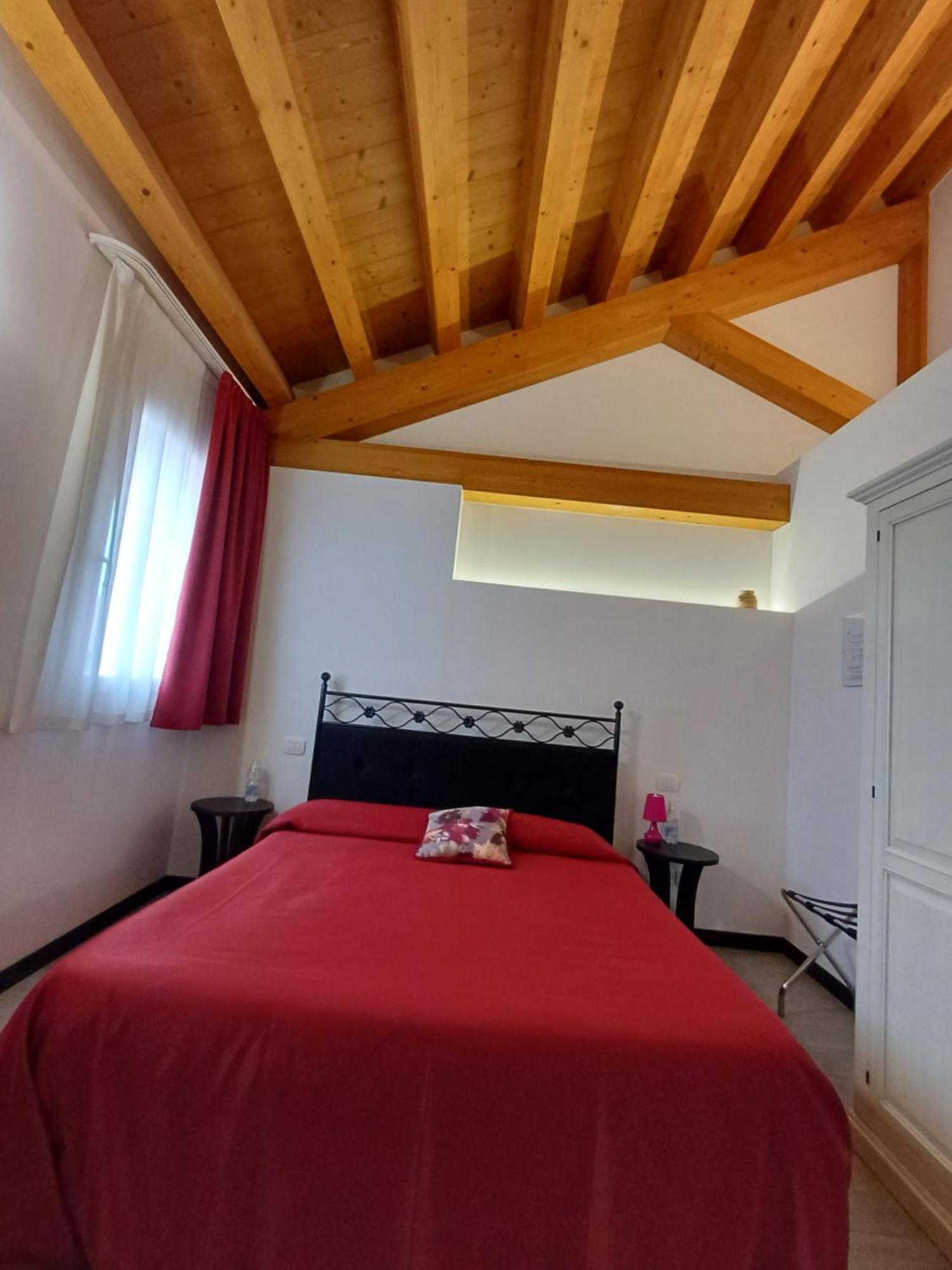 Arneroni Villa Codogne Exterior photo